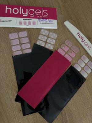 HOLYGELS NAIL REVIEW